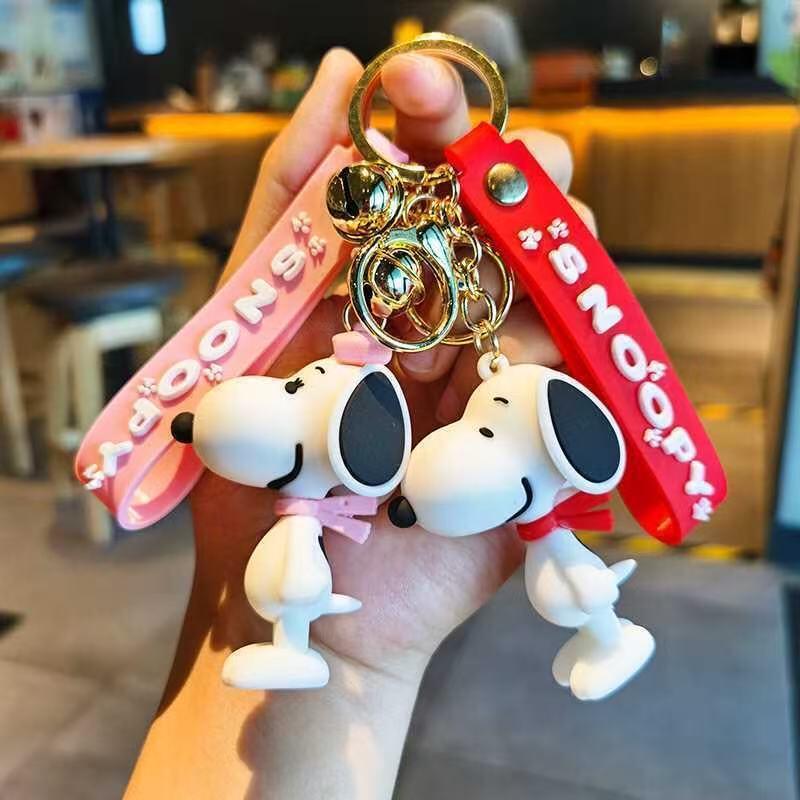Cartoon Snoopy Keychain Girl K - Car Accessories Girl recension och pris